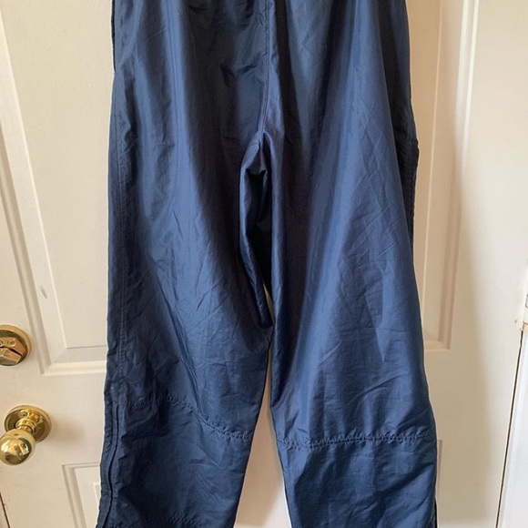 Nike Track Pants (kids) - Picture 2 of 4